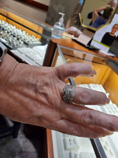 Jewelry Store «Zales - The Diamond Store», reviews and photos, 27001 US Hwy 19 N #1056, Clearwater, FL 33761, USA