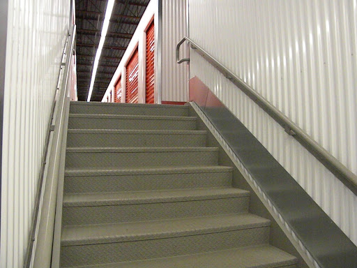 Truck Rental Agency «U-Haul Moving & Storage of Maple Shade», reviews and photos, 121 Kings Hwy, Maple Shade Township, NJ 08052, USA