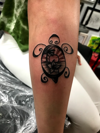 Tattoo and Piercing Shop «Cherry Hill Tattoo Co. Of Bonita Springs», reviews and photos, 3465 Bonita Beach Rd SW Suite #4, Bonita Springs, FL 34134, USA