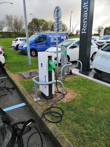 Borne de recharge de véhicules électriques Renault Station de recharge Coquelles