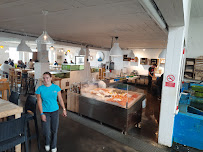 Atmosphère du Restaurant de fruits de mer Les Barges à Les Sables-d'Olonne - n°12
