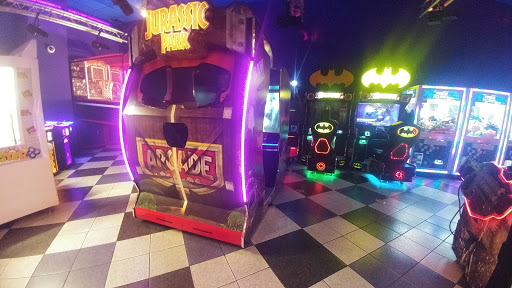 Movie Theater «Starplex 12 (EVO Entertainment Group)», reviews and photos, 1250 Wonder World Dr, San Marcos, TX 78666, USA