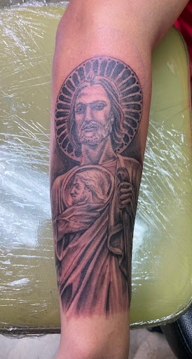 Explore tattoo ideas hawaii, creative tattoo ideas in Mesa, available at Ink Mafia Tattoo & Piercing