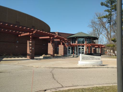 Performing Arts Theater «Circle Theatre», reviews and photos, 1703 Robinson Rd SE, East Grand Rapids, MI 49506, USA