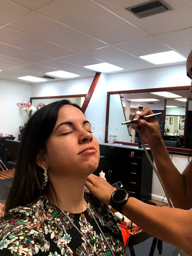 Hair Salon «Dilenia Hair and Nails Salon», reviews and photos, 1481 SE 17th St Suite 16, Fort Lauderdale, FL 33316, USA