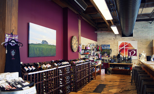 Winery «12 Corners Vineyards - Grand Haven Tasting Rooom», reviews and photos, 41 Washington Ave #144, Grand Haven, MI 49417, USA