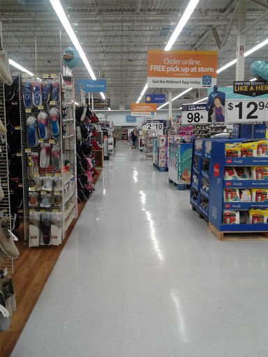 Department Store «Walmart Supercenter», reviews and photos, 320 Mallard Ln, Mason, WV 25260, USA