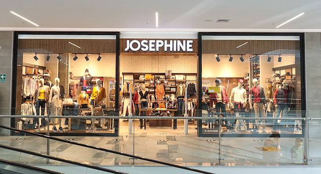 Josephine paseo Shopping Ambato