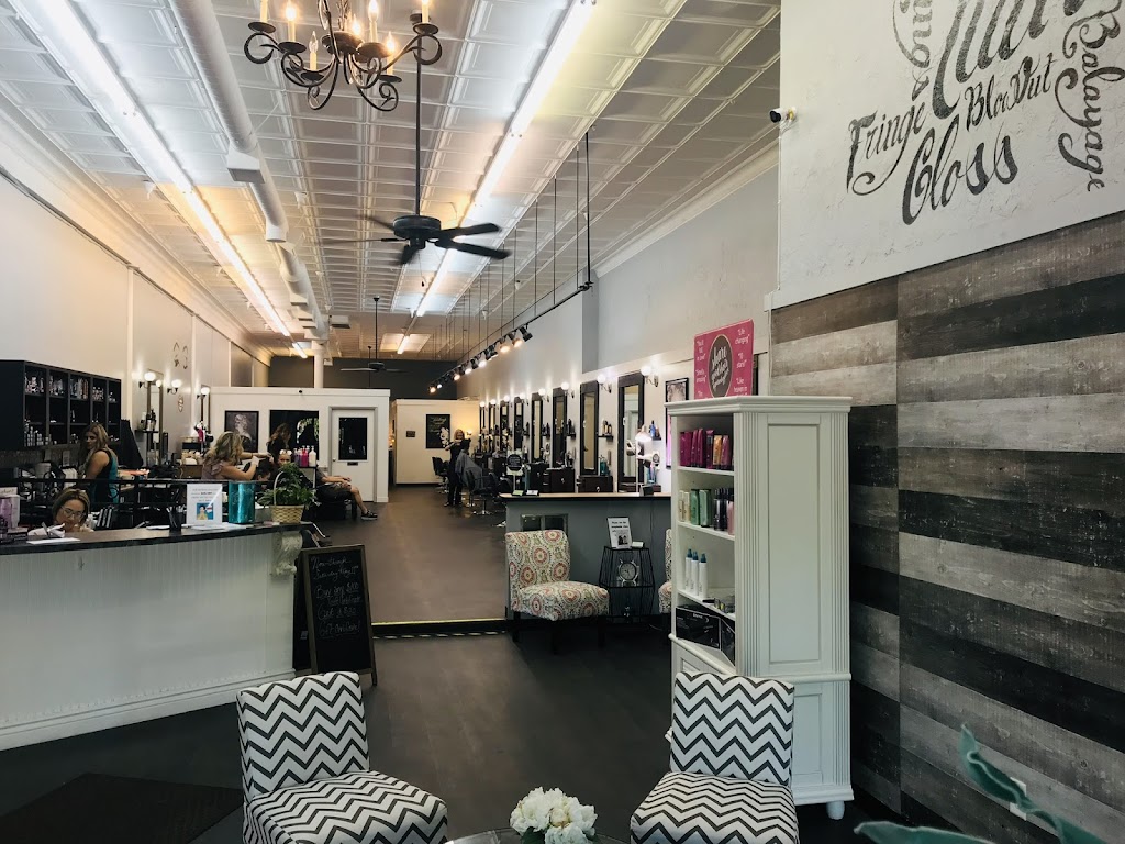 J.E.T. Salon 15139