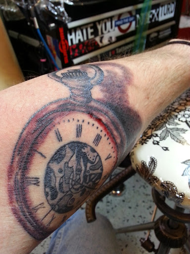 Tattoo and Piercing Shop «Black Hole Body Piercing & Tattoo», reviews and photos, 12550 SW 1st St, Beaverton, OR 97005, USA