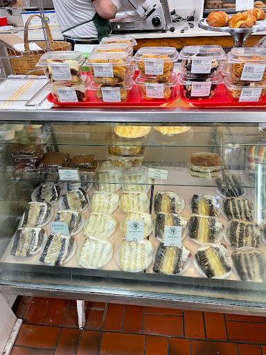 Italian Restaurant «E. 48th Street Market», reviews and photos, 2462 Jett Ferry Rd, Dunwoody, GA 30338, USA