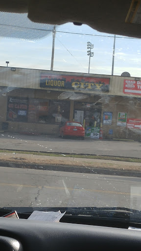 Liquor Store «Liquor City - Louisville», reviews and photos, 1420 W Jefferson St, Louisville, KY 40203, USA