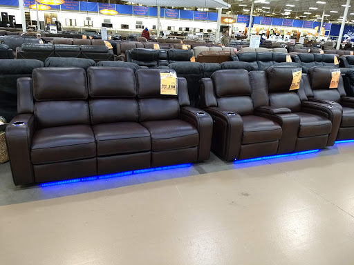 Furniture Store «Weekends Only Furniture & Mattress», reviews and photos, 51 Commerce Ln, Fairview Heights, IL 62208, USA