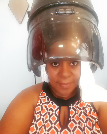 Beauty Salon «Emma Hair Salon», reviews and photos, 1333 Holton Ln, Takoma Park, MD 20912, USA