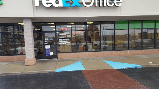 Print Shop «FedEx Office Print & Ship Center», reviews and photos, 25950 N Dixie Hwy #100, Perrysburg, OH 43551, USA