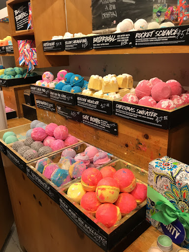 Cosmetics Store «Lush Cosmetics», reviews and photos, 316 King St B, Charleston, SC 29401, USA