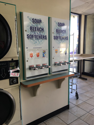 Laundromat «Launderland», reviews and photos, 929 W Duarte Rd, Monrovia, CA 91016, USA