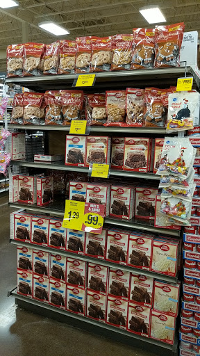 Grocery Store «Fred Meyer», reviews and photos, 3300 Portland Rd, Newberg, OR 97132, USA