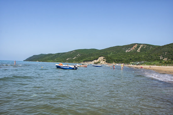 Shen Pjetri Beach
