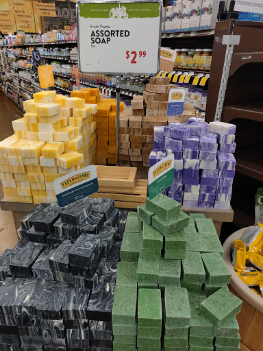 Grocery Store «Fresh Thyme Farmers Market- Troy MI», reviews and photos, 901 E Big Beaver Rd, Troy, MI 48083, USA