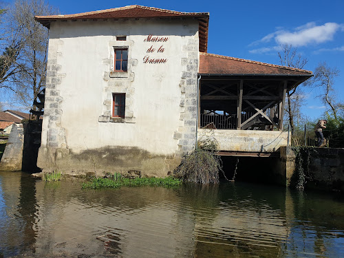 Maison de la Dronne à Tocane-Saint-Apre