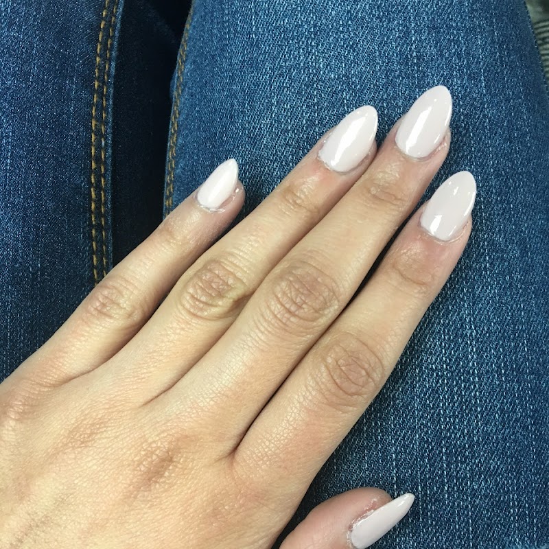 Bellissima Nails