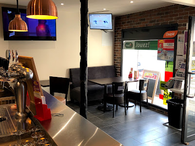 Cafe de la gare à Cires-lès-Mello