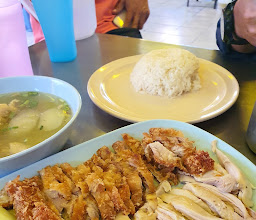 ร้านเจริญชัย ไก่ตอน photo