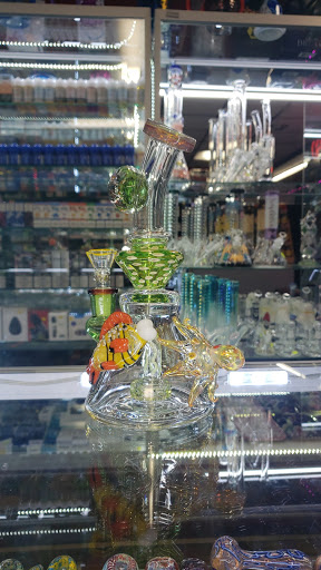 Tobacco Shop «J & J Tobacco», reviews and photos, 3273 Berlin Turnpike, Newington, CT 06111, USA