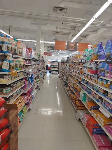 Pet Supply Store «Petco Animal Supplies», reviews and photos, 710 W 66th St, Richfield, MN 55423, USA