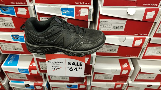 Shoe Store «Shoe Carnival», reviews and photos, 5530 E 82nd St, Castleton, IN 46250, USA