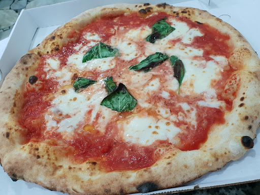 Del Corso in Napoli, Città Metropolitana di Napoli