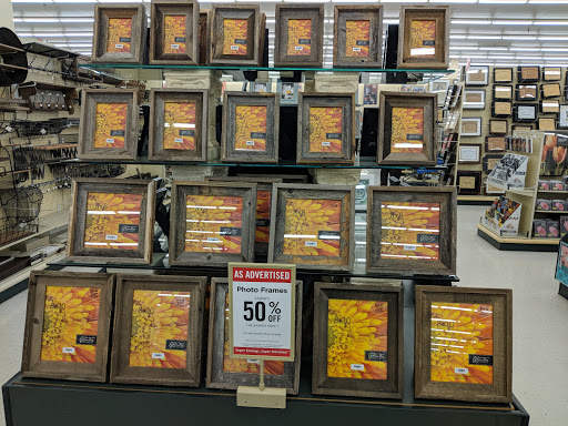 Craft Store «Hobby Lobby», reviews and photos, 5103 Harvey St, Norton Shores, MI 49444, USA