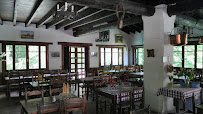 Atmosphère du Restaurant catalan Hostal dels Trabucayres à Maureillas-Las-Illas - n°12
