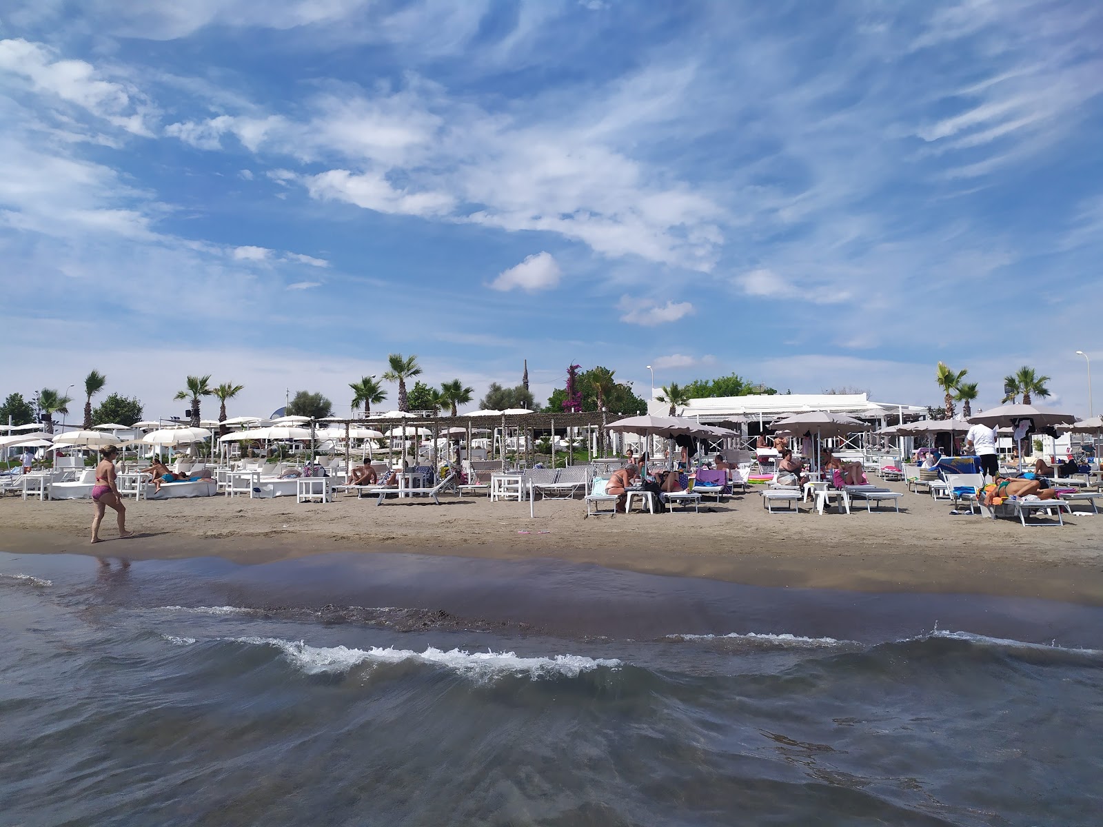 Photo de Bacoli beach - endroit populaire parmi les connaisseurs de la détente