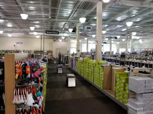 Shoe Store «DSW Designer Shoe Warehouse», reviews and photos, 17502 Hawthorne Blvd, Torrance, CA 90504, USA