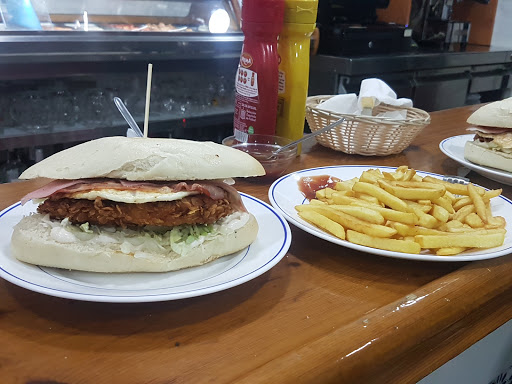 Información y opiniones sobre Burguer YiYi de Cádiz