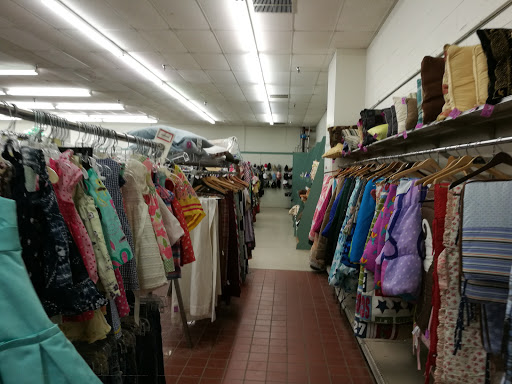 Thrift Store «Maj-R Thrift & Discount Store Grandview», reviews and photos, 1500 Main St, Grandview, MO 64030, USA