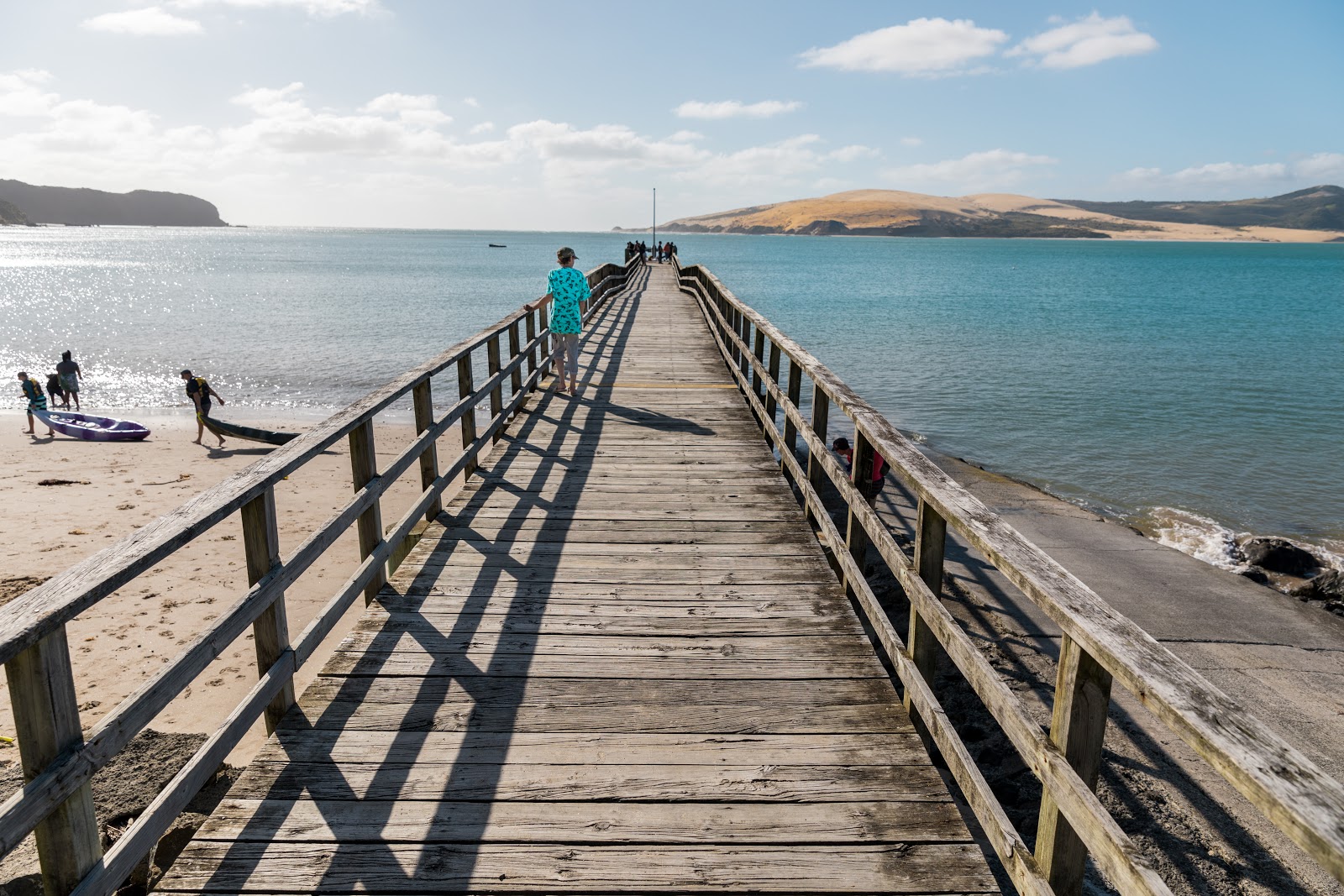 Lucy Baxter Beach'in fotoğrafı uçurumlarla desteklenmiş