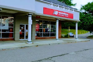 New Balance Factory Store Aurora Farms image