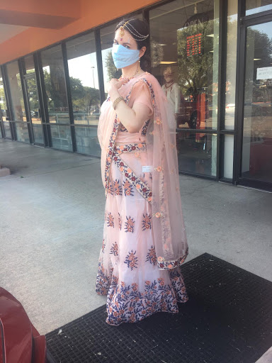 Clothing Store «Banaras Indian Boutique», reviews and photos, 1401 S Interstate Hwy 35 #160, Round Rock, TX 78664, USA