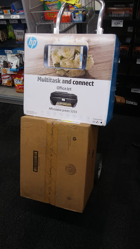 Office Supply Store «Staples», reviews and photos, 19141 Golden Valley Rd, Santa Clarita, CA 91387, USA