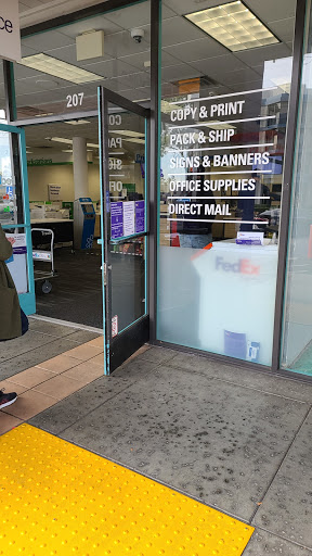 Print Shop «FedEx Office Print & Ship Center», reviews and photos, 28901 S Western Ave Suite 207, Rancho Palos Verdes, CA 90275, USA