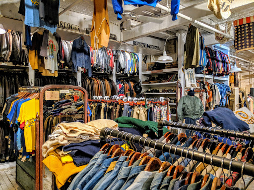 Vintage Clothing Store «10 ft Single by Stella Dallas», reviews and photos, 285 N 6th St, Brooklyn, NY 11211, USA