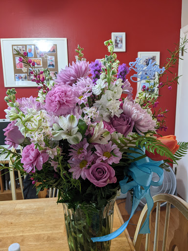 Felician Flowers, 739 E Broad St, Gibbstown, NJ 08027, USA, 