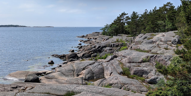 Hankon Tulliniemen pysäköintialuen arvostelut - Pysäköintitalo