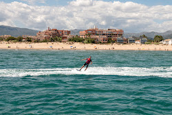 Playa Oliva Nova'in fotoğrafı düz ve uzun ile birlikte