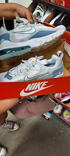 Clothing Store «Nike Factory Store», reviews and photos, 2350 Grand Cypress Dr #350, Wesley Chapel, FL 33544, USA