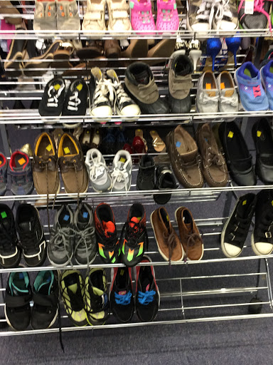 Thrift Store «Duvall Bargain Thrift Store», reviews and photos, 1200 Deltona Blvd, Deltona, FL 32725, USA