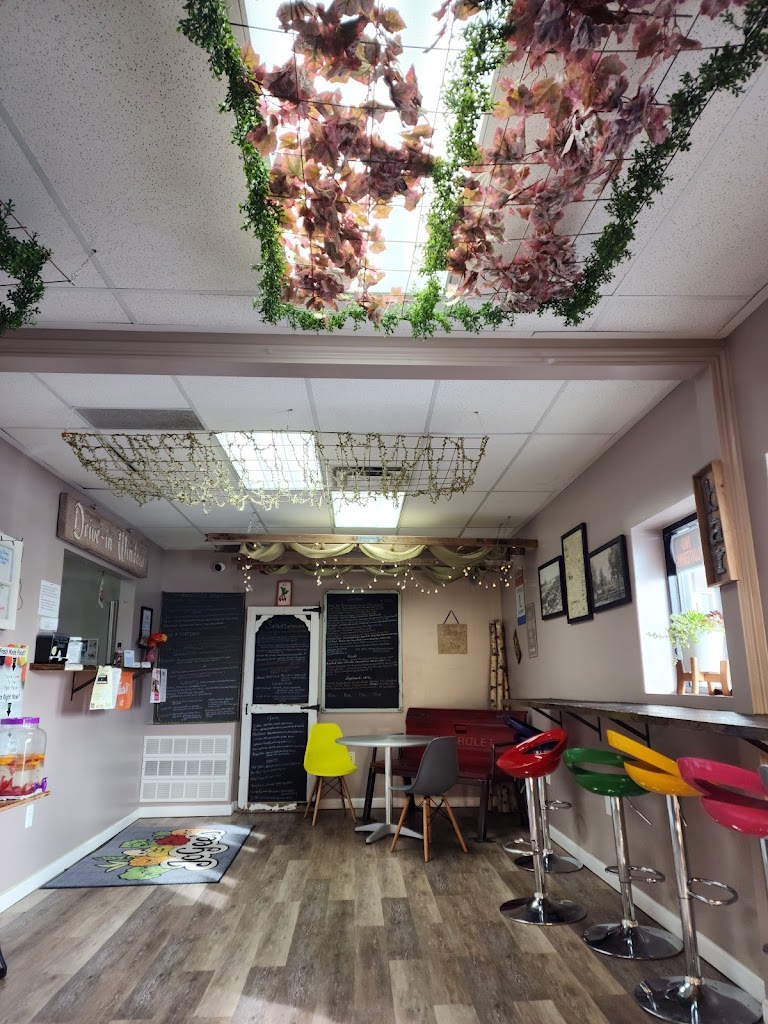 JoGee’s Juice Bar 82901